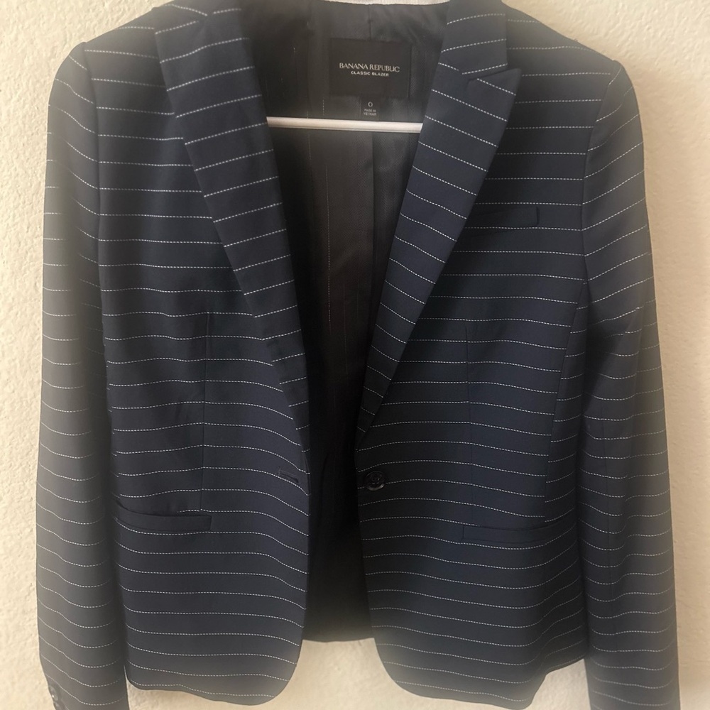 Banana Republic Blazer in Navy with White Stripes